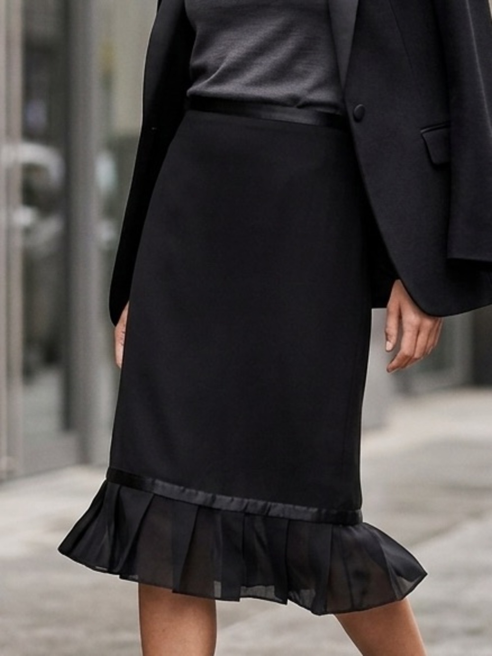 Scorpio Vintage Pleated Hem Skirt
